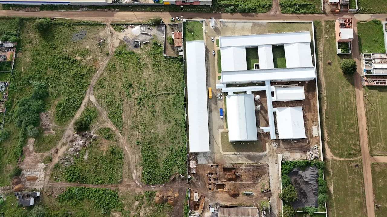 Vista aérea da estrutura física do campus do IF Baiano na cidade de Santo Estêvão na Bahia.